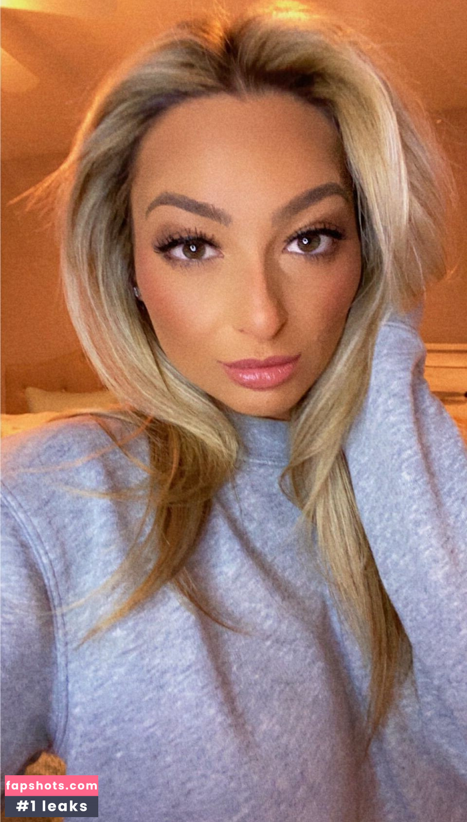 Lizzy Decologero gallery photo #6