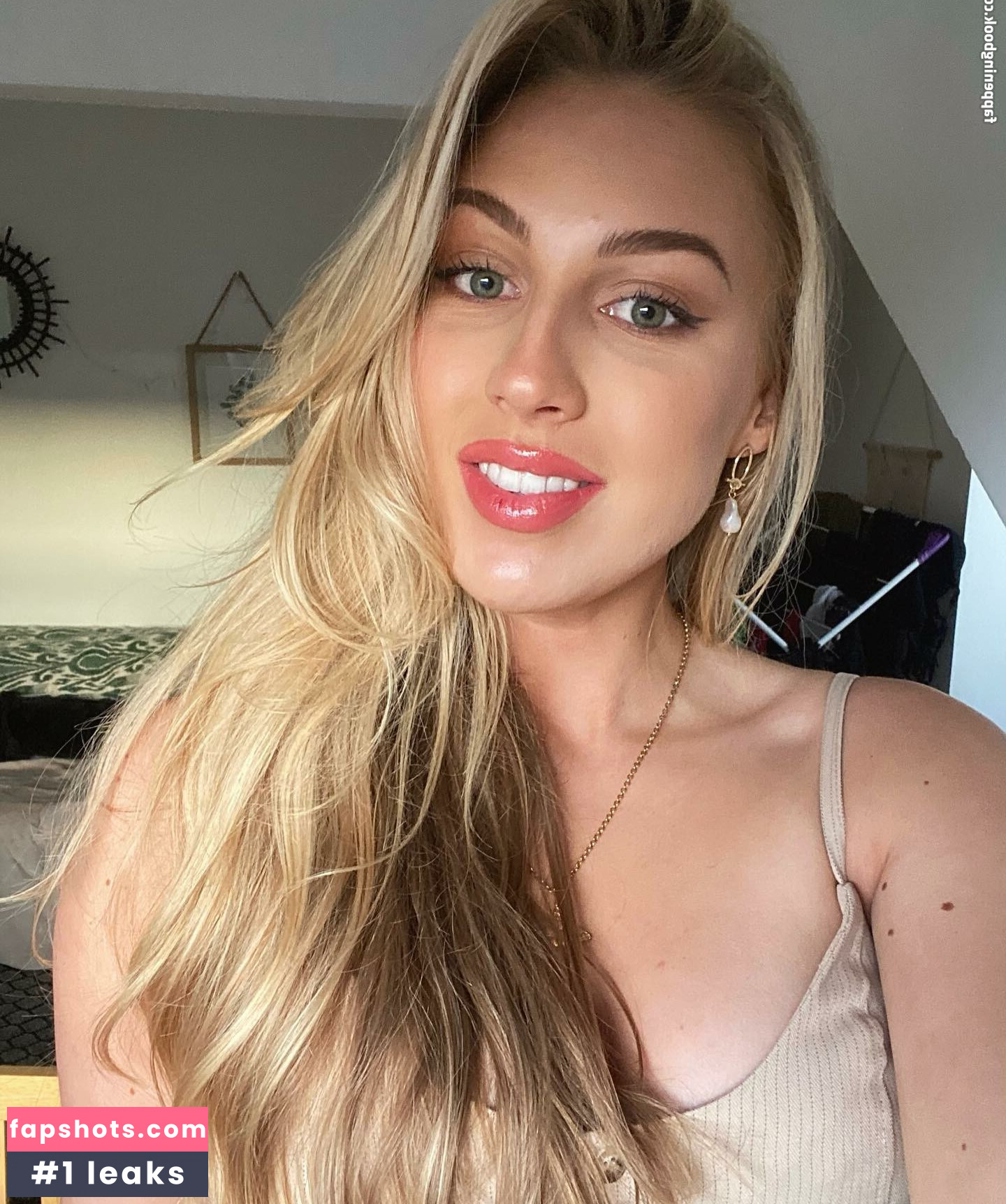 Local TV Presenters gallery photo #22