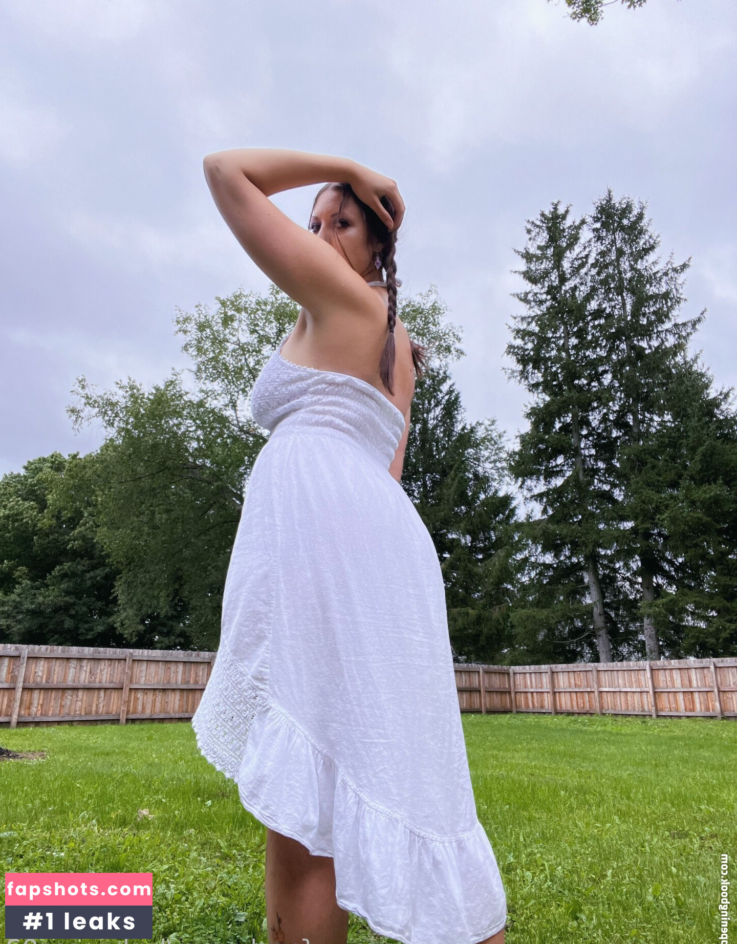 Lochnessa93 gallery photo #74