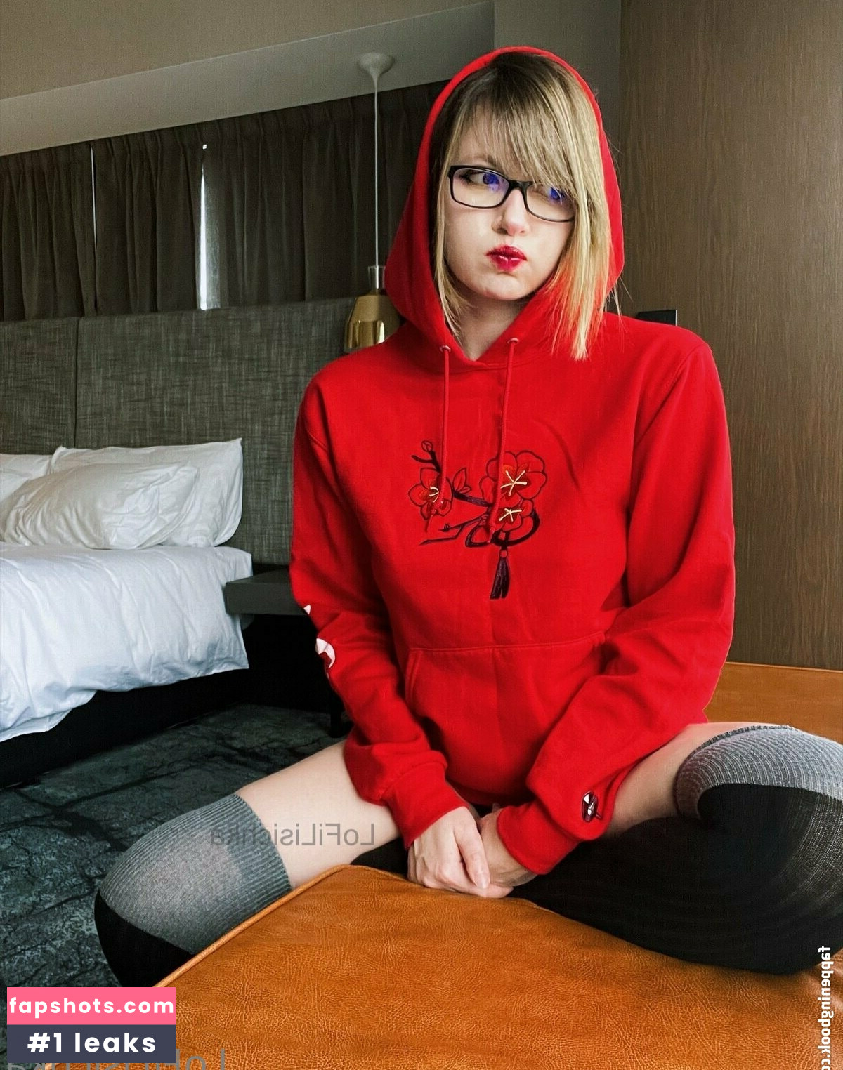 lofilisichka gallery photo #2