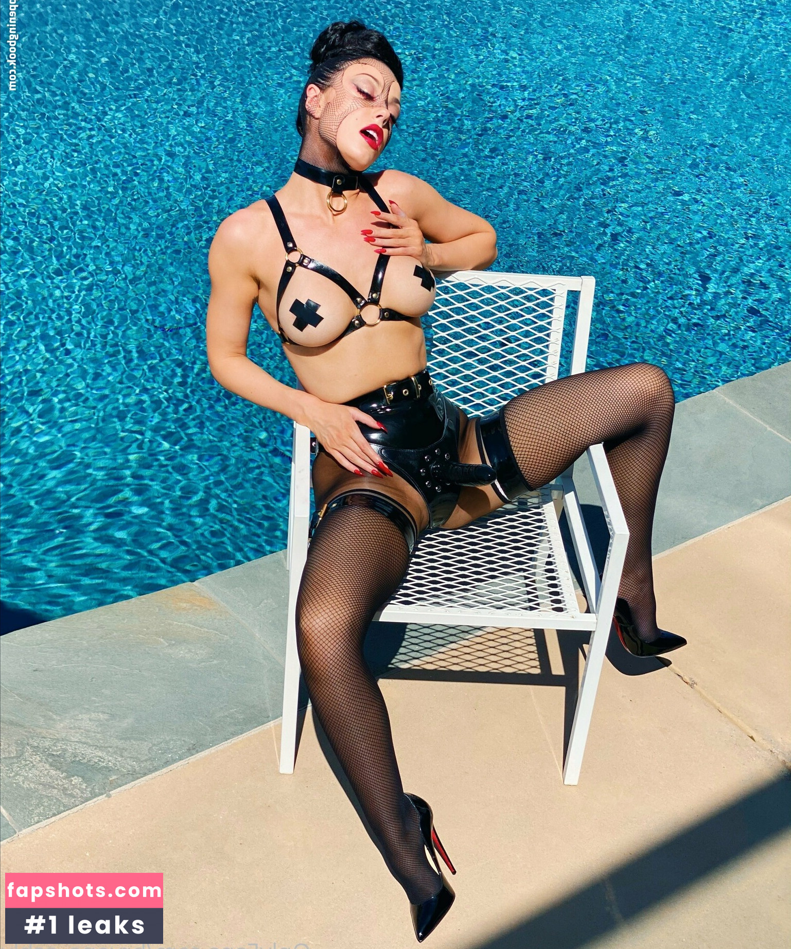 Log in gallery photo #66