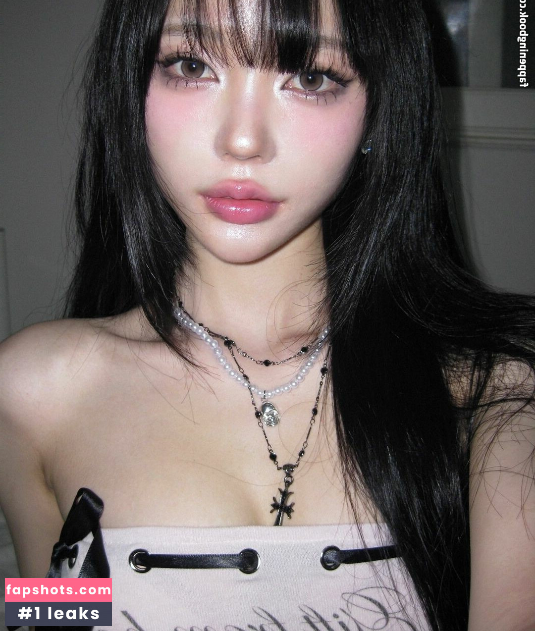 Log in gallery photo #98