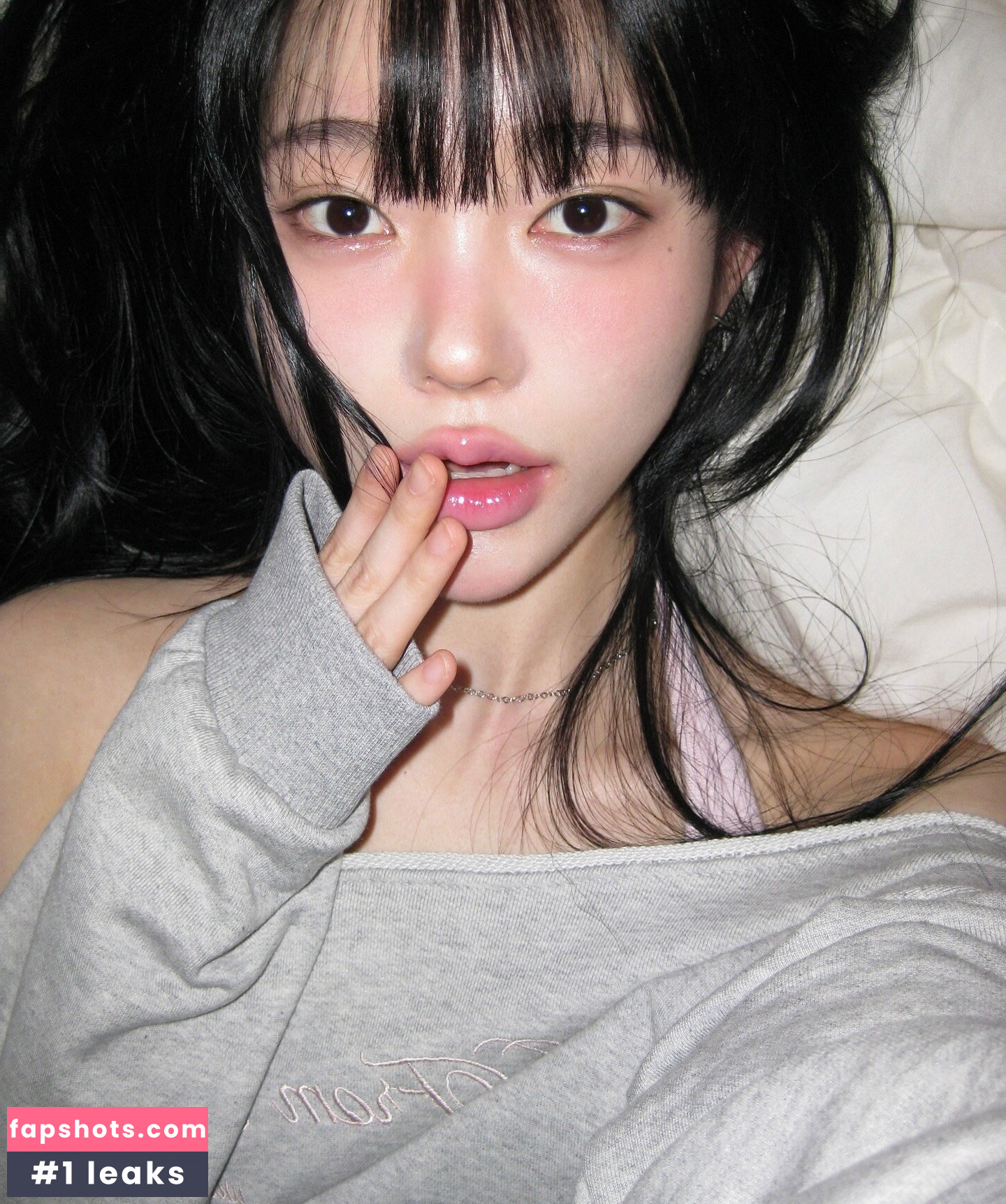 Log in gallery photo #99