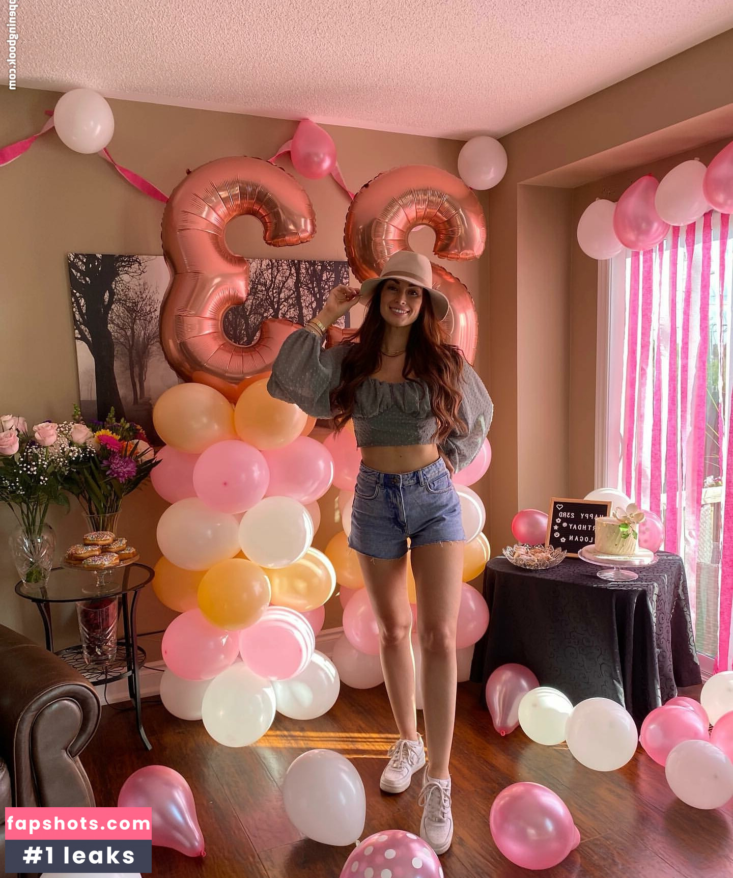 Logan Fabbro gallery photo #2