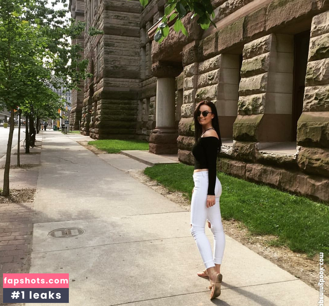 Logan Fabbro gallery photo #17