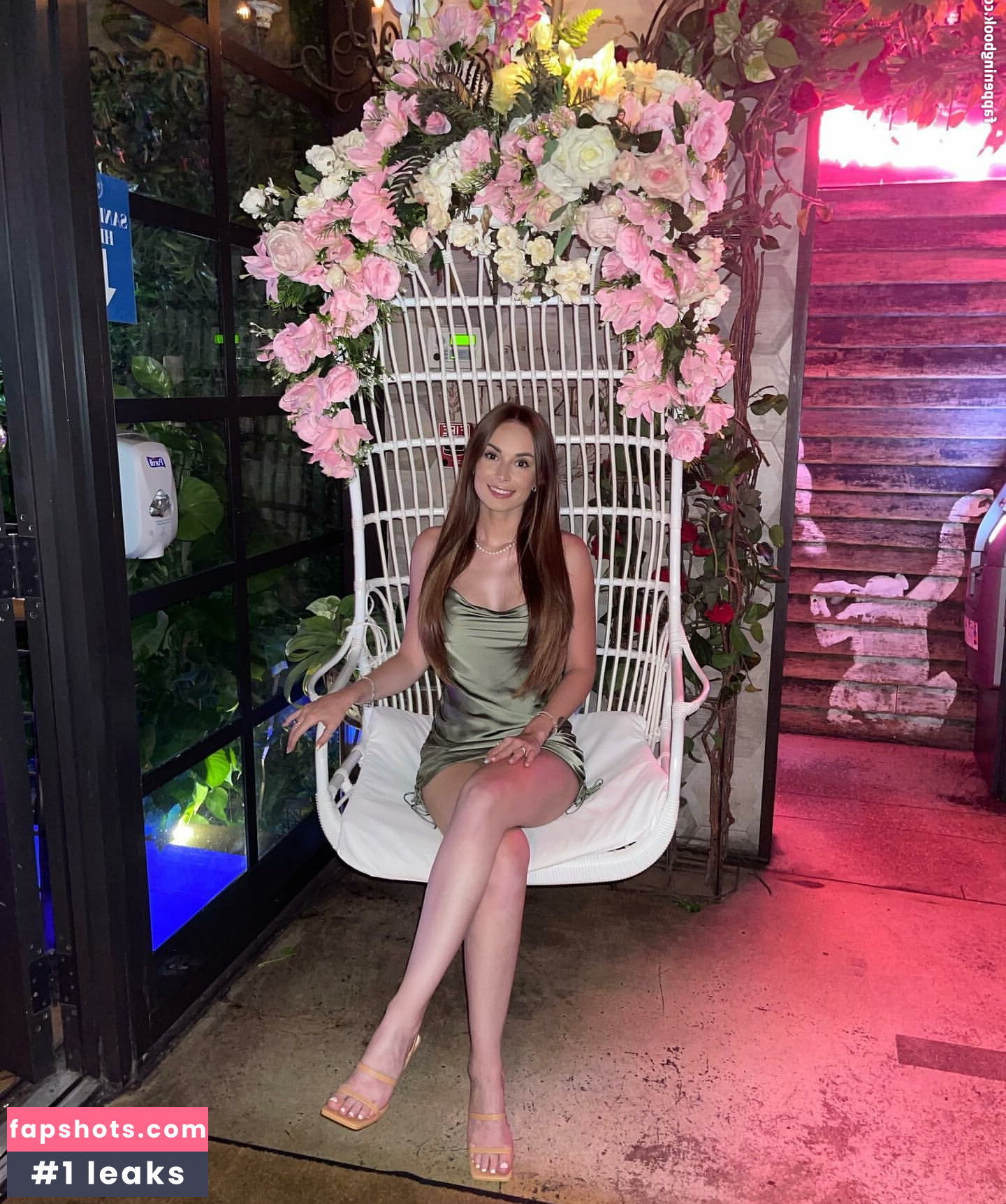 Logan Fabbro gallery photo #21