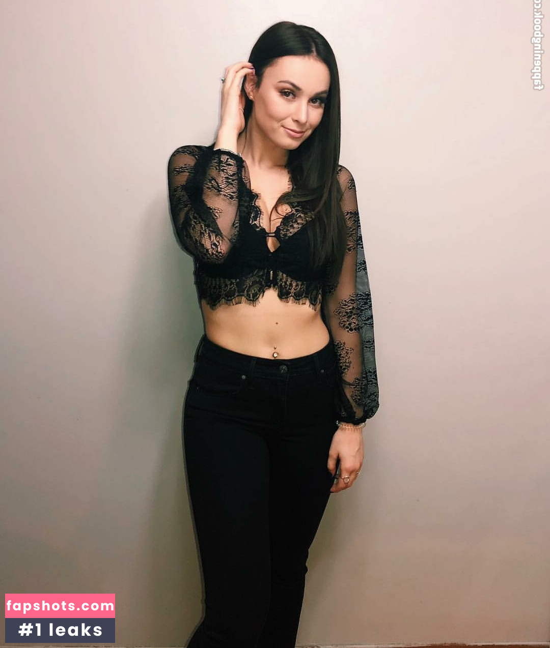 Logan Fabbro gallery photo #28