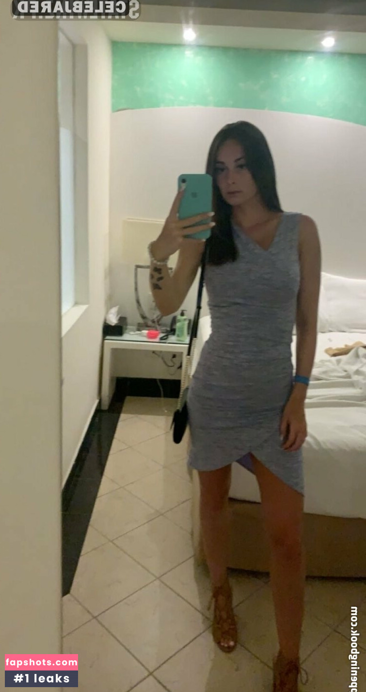 Logan Fabbro gallery photo #10