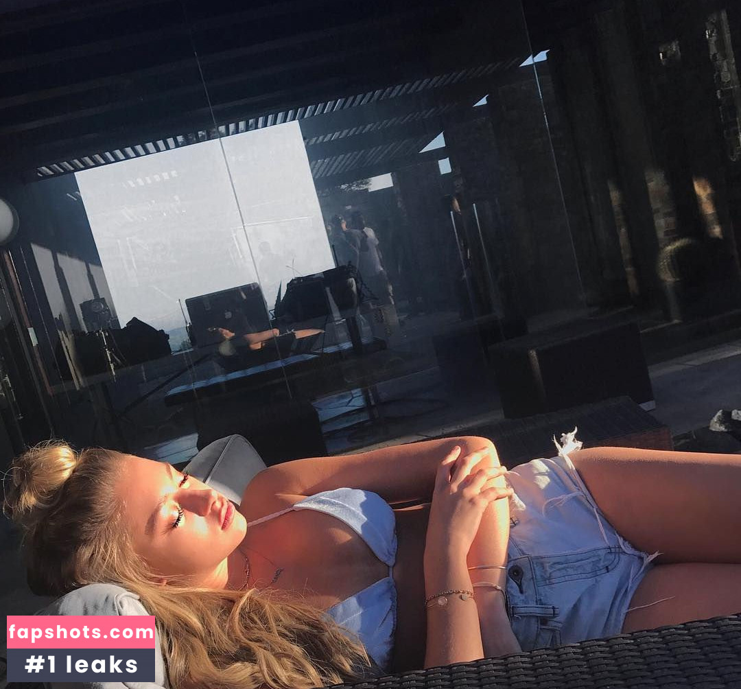 Logan Riley Hassel gallery photo #31