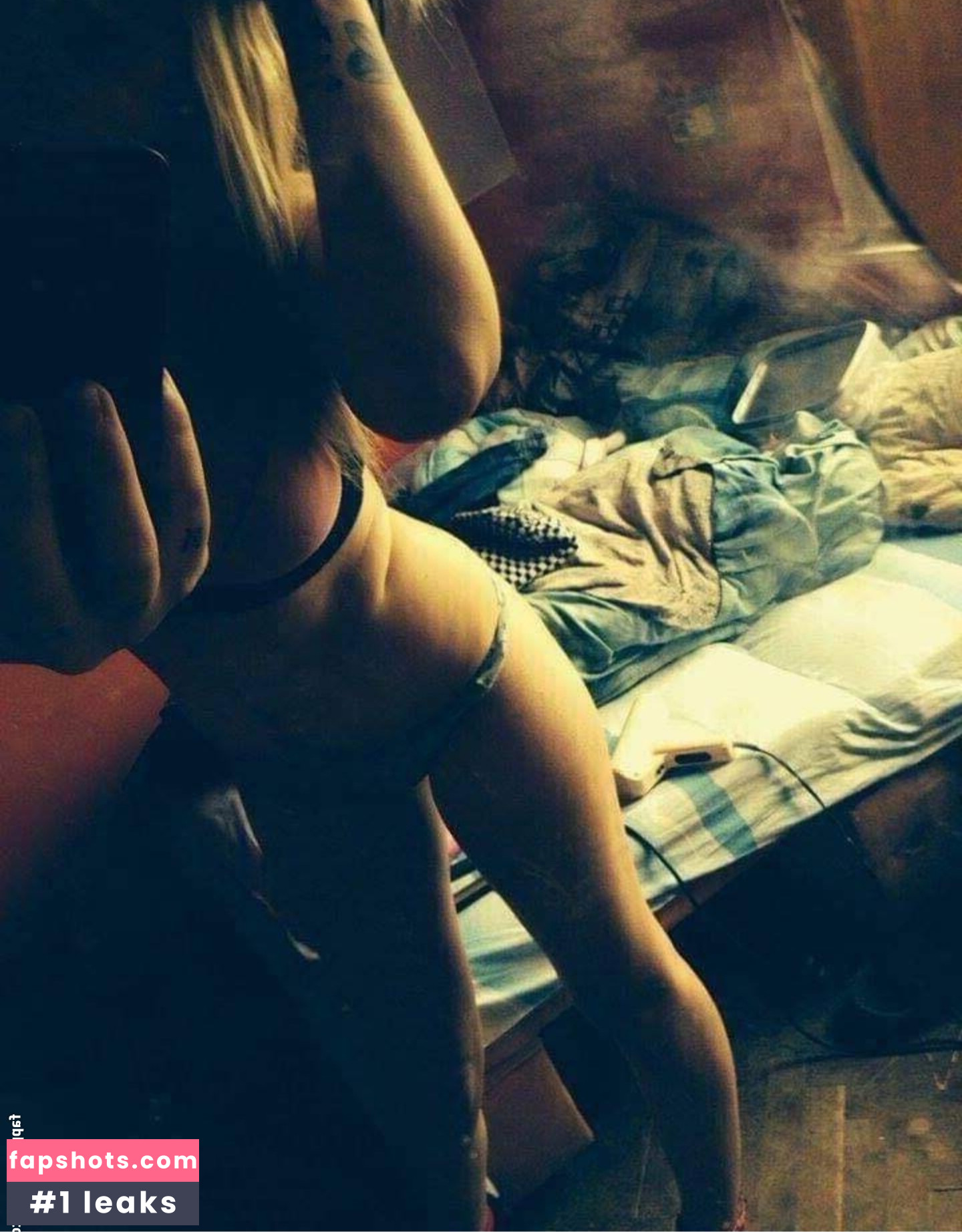 Logogrilhun Nahé úniky fotek pouze od fanoušků #3 - Fapshots