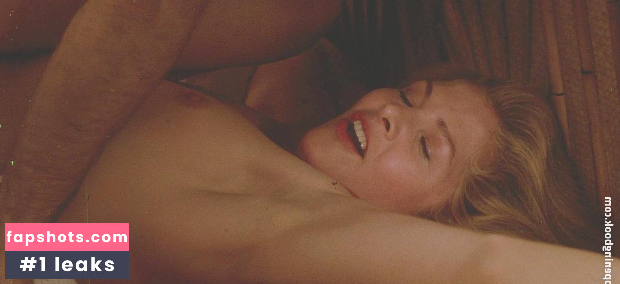 Lois Chiles gallery photo #11