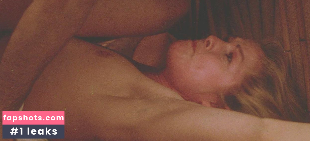 Lois Chiles gallery photo #13