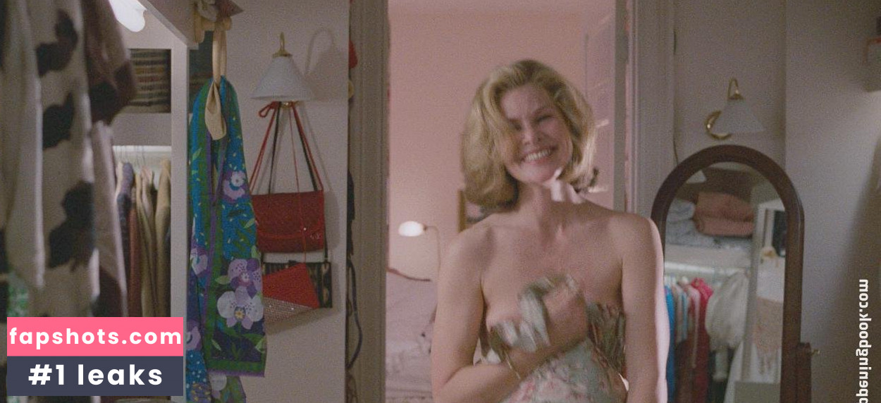 Lois Chiles gallery photo #10