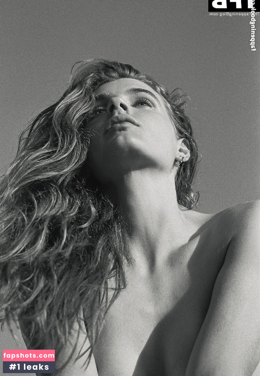 Lois Schindeler gallery photo #10