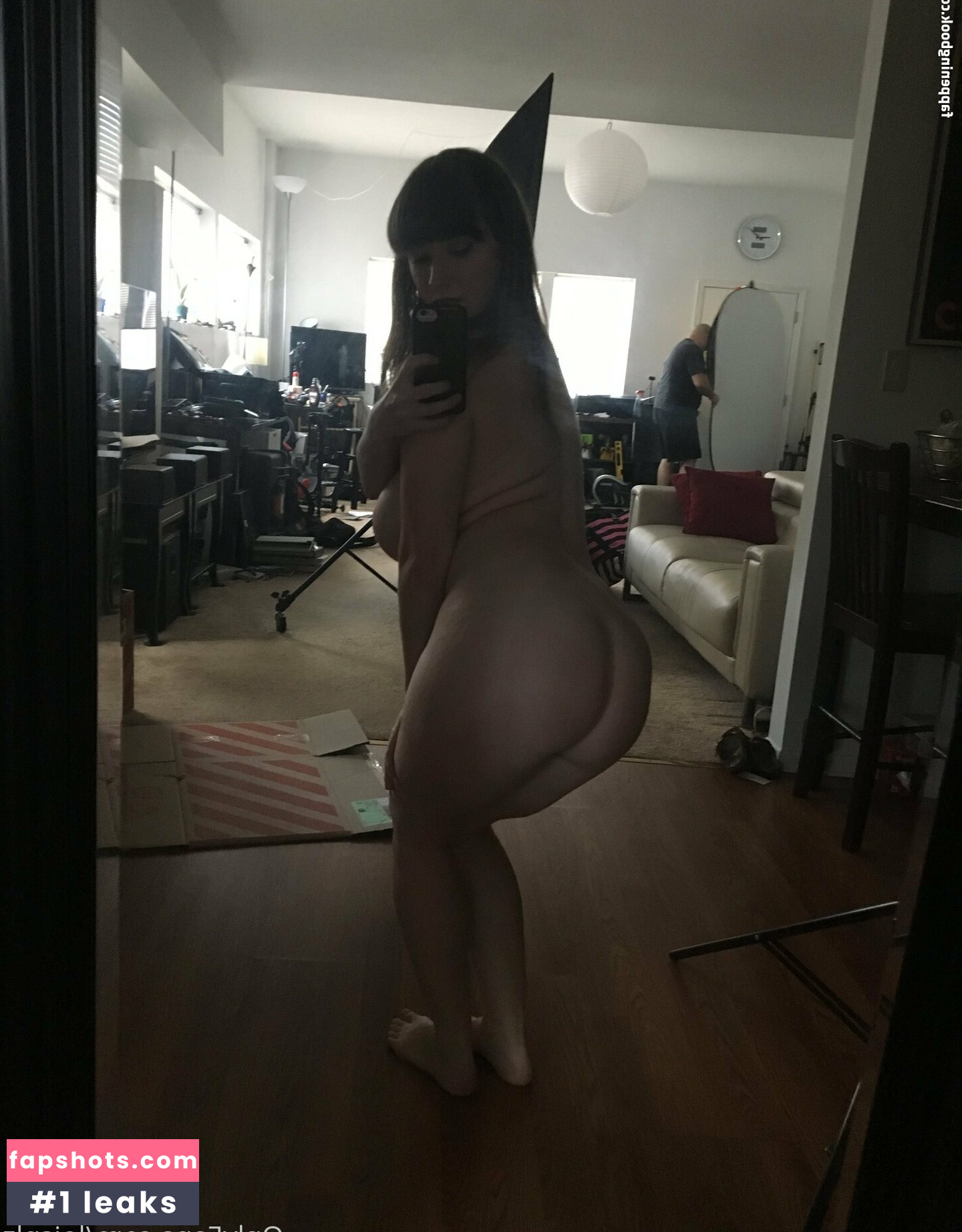 loisplz gallery photo #151