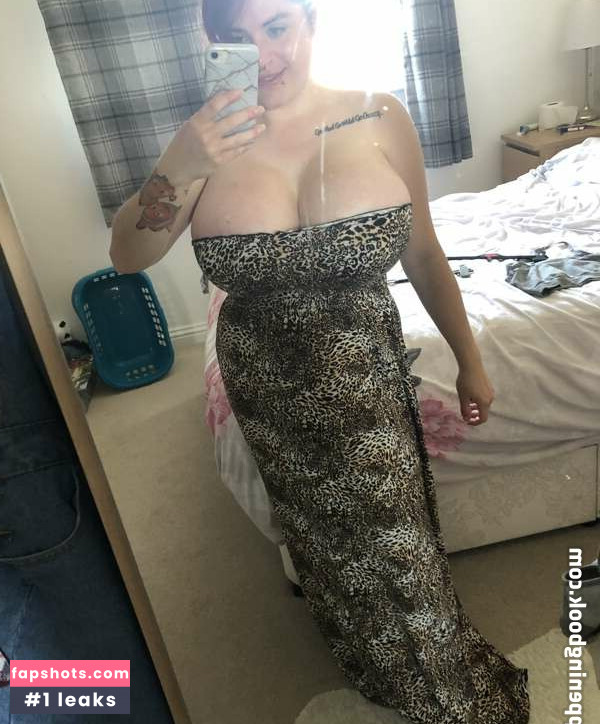 Lola Celine gallery photo #7