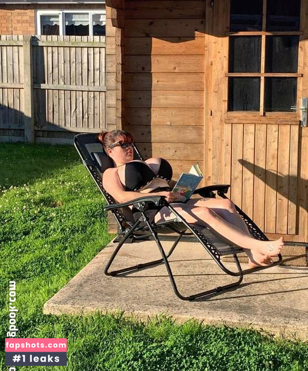 Lola Celine gallery photo #8