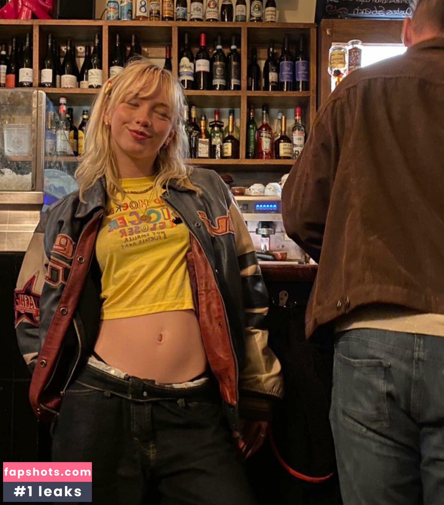 Lola Clark gallery photo #31