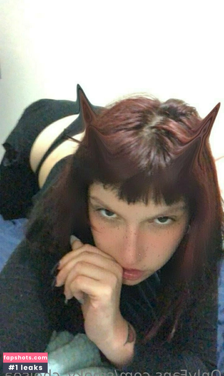 lola_deinnn gallery photo #3