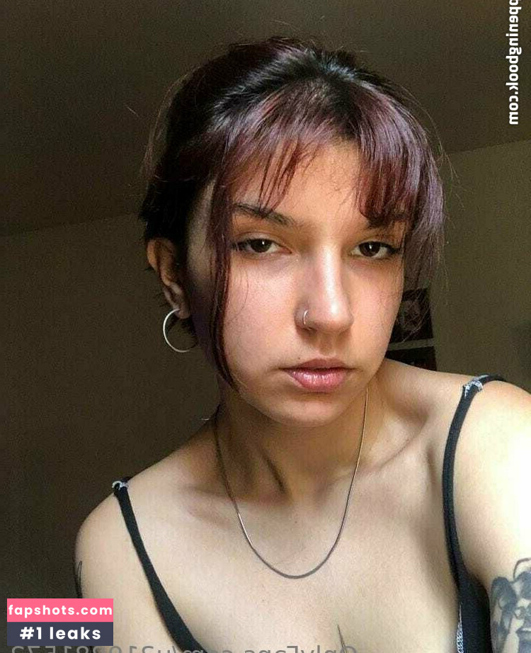 lola_deinnn gallery photo #7