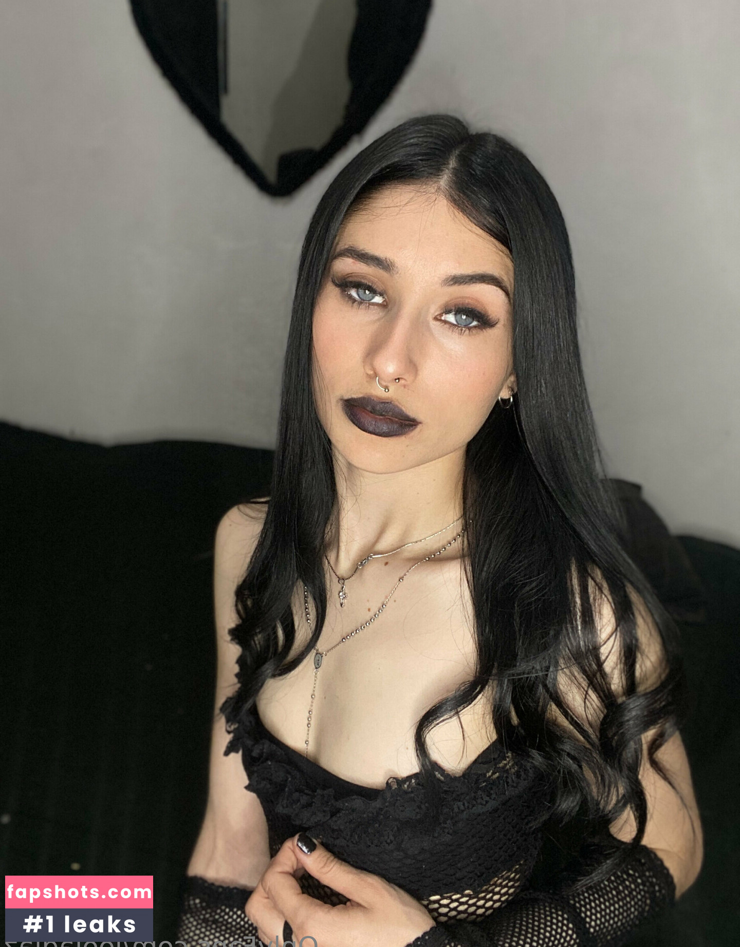 Lola Diaz gallery photo #23