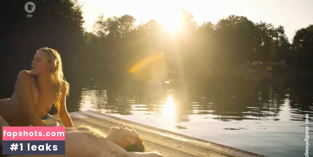 Lola Dockhorn gallery photo #4