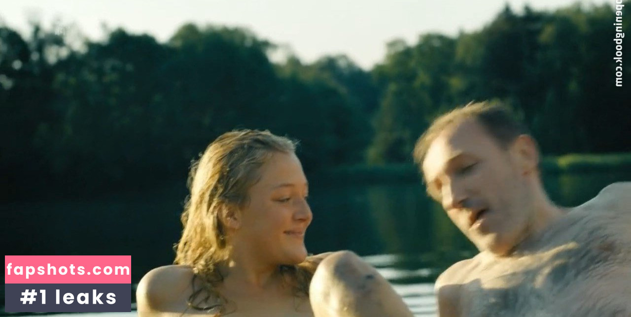 Lola Dockhorn gallery photo #6