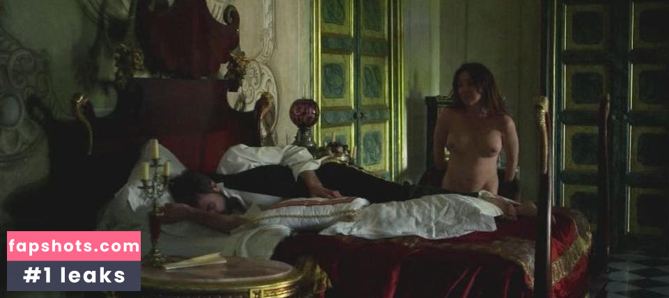 Lola Dueñas gallery photo #11