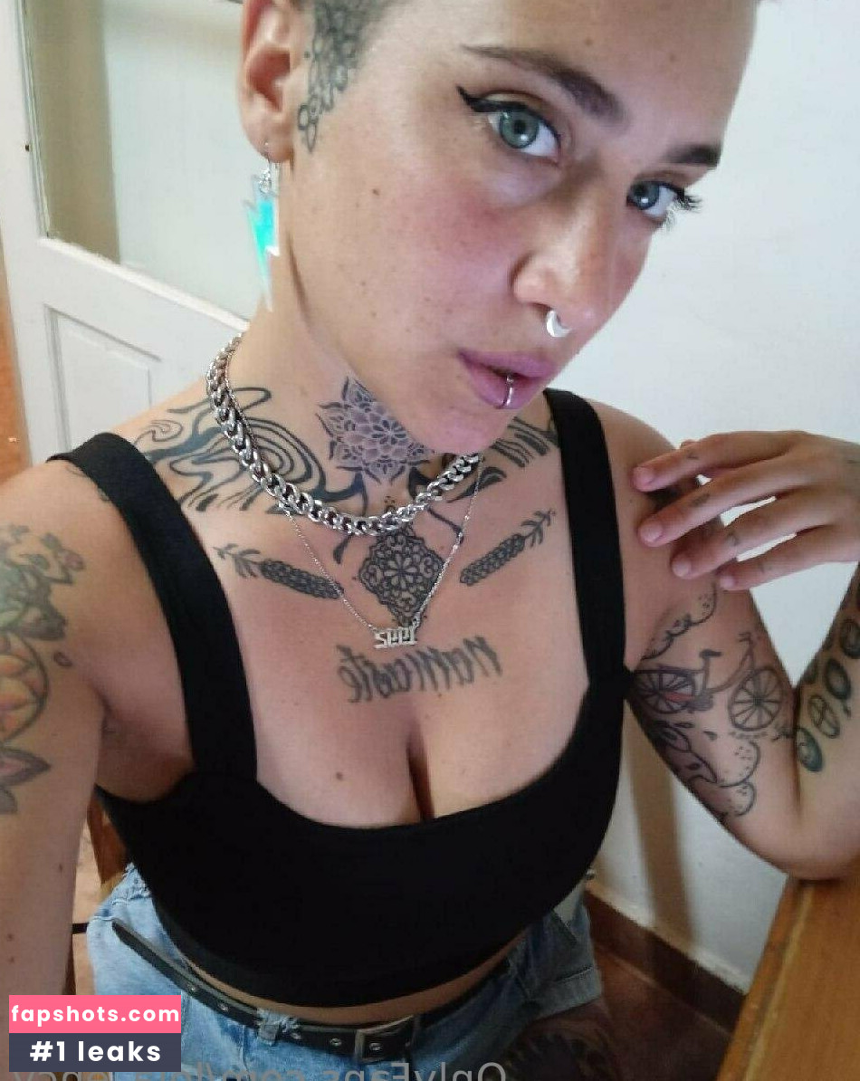 lola_ency gallery photo #43