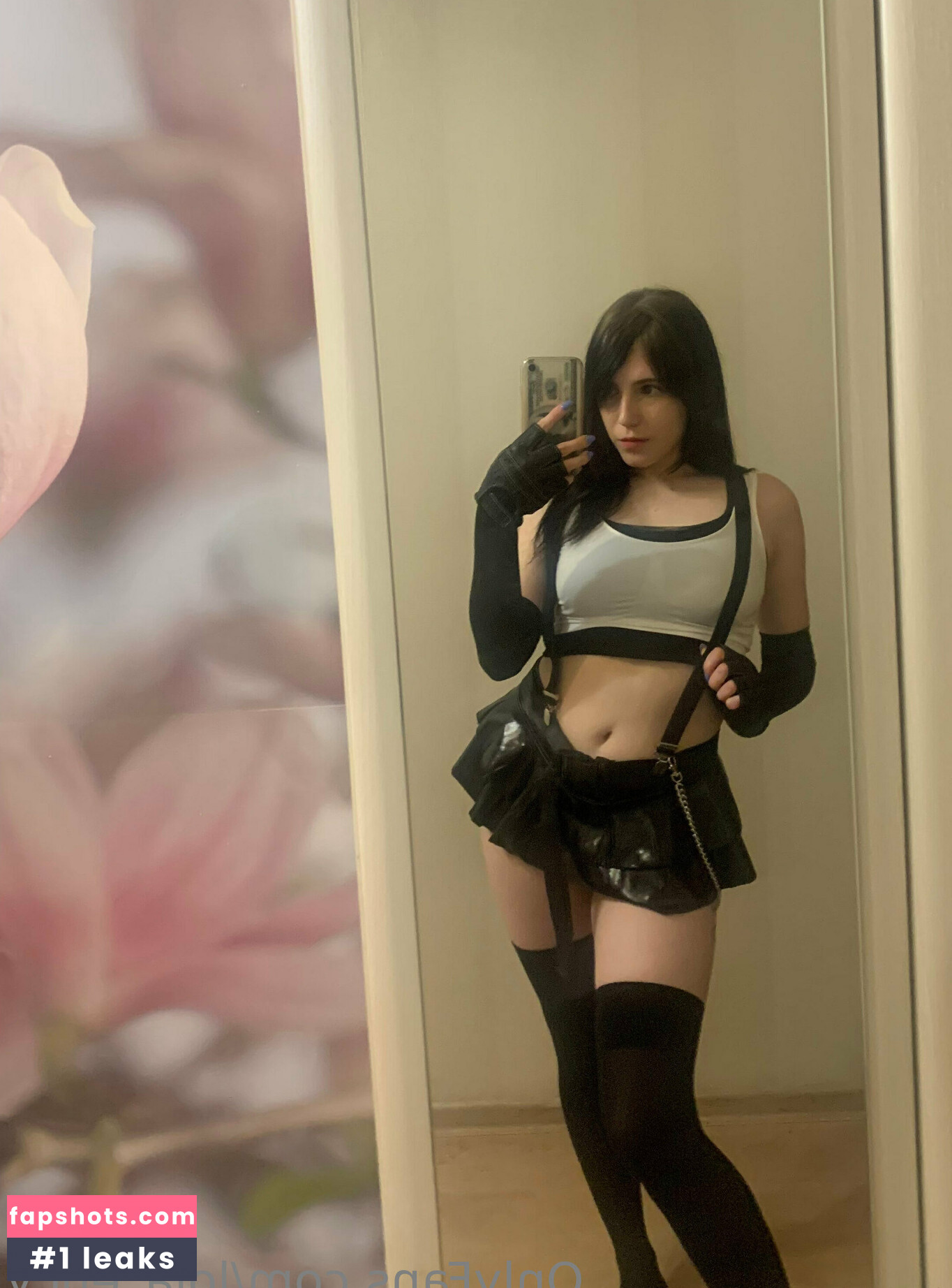 lola_ency gallery photo #9