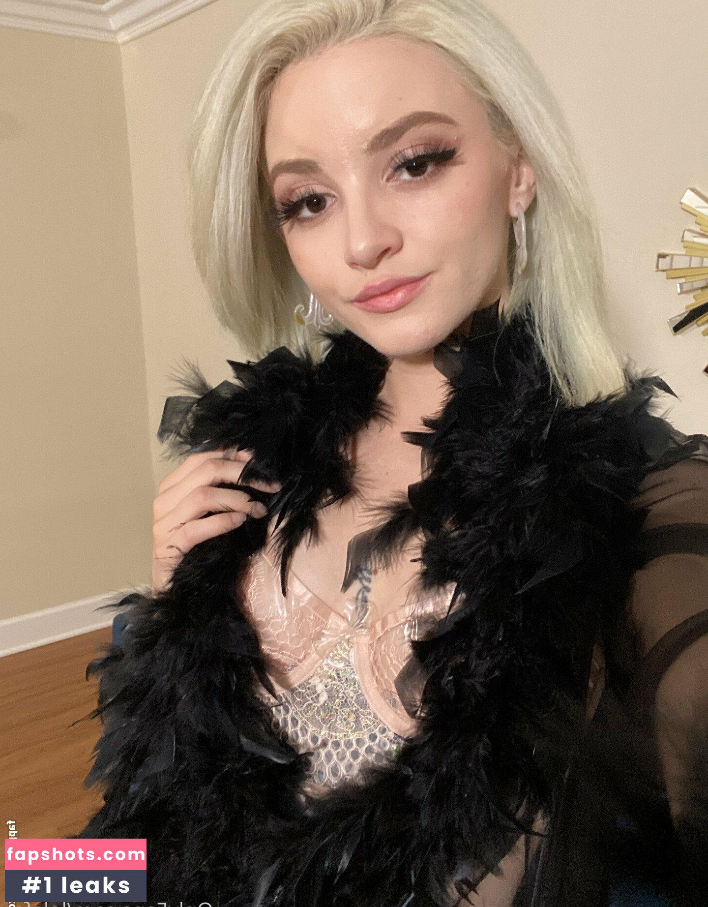 Lola Fae gallery photo #267