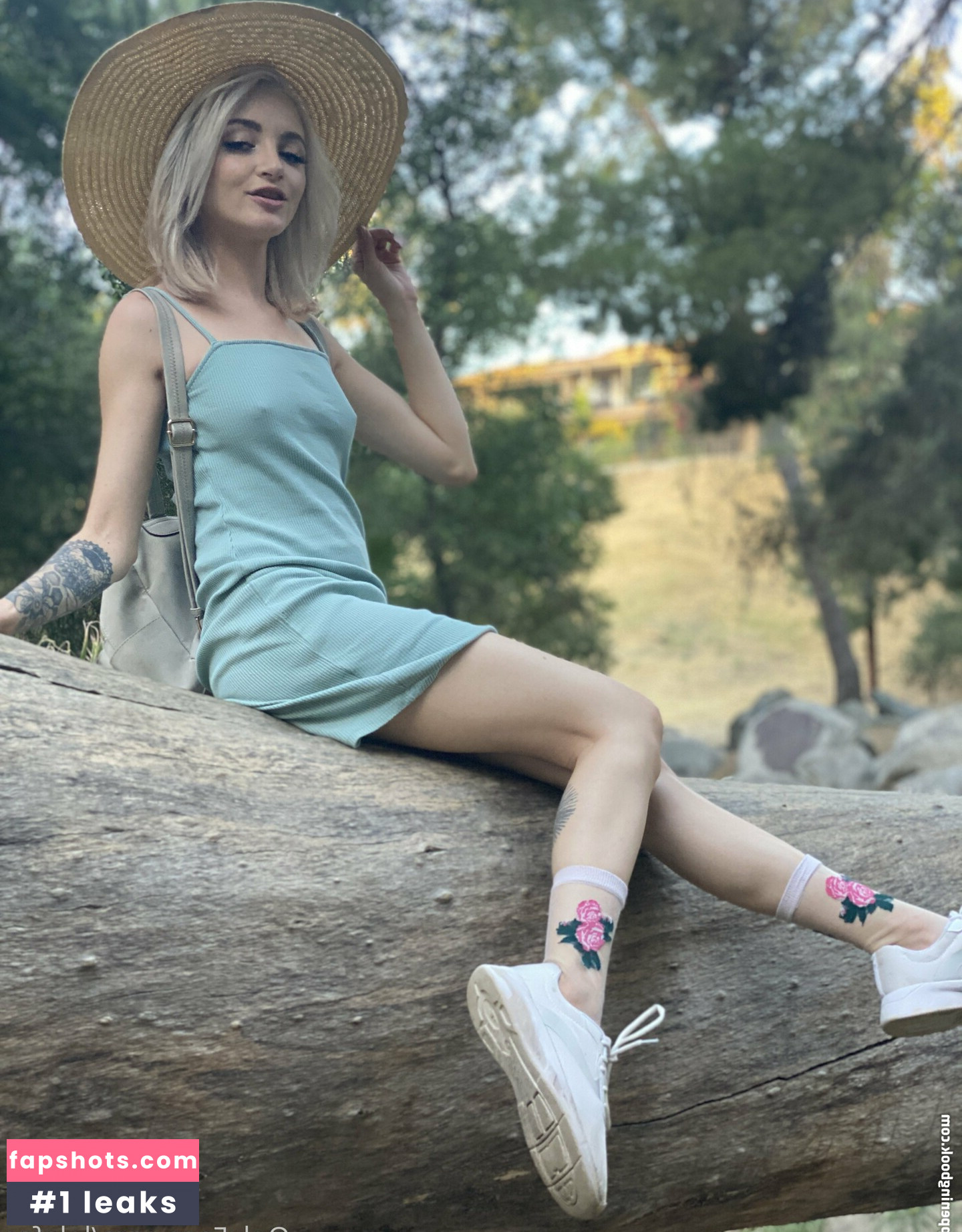 Lola Fae gallery photo #328