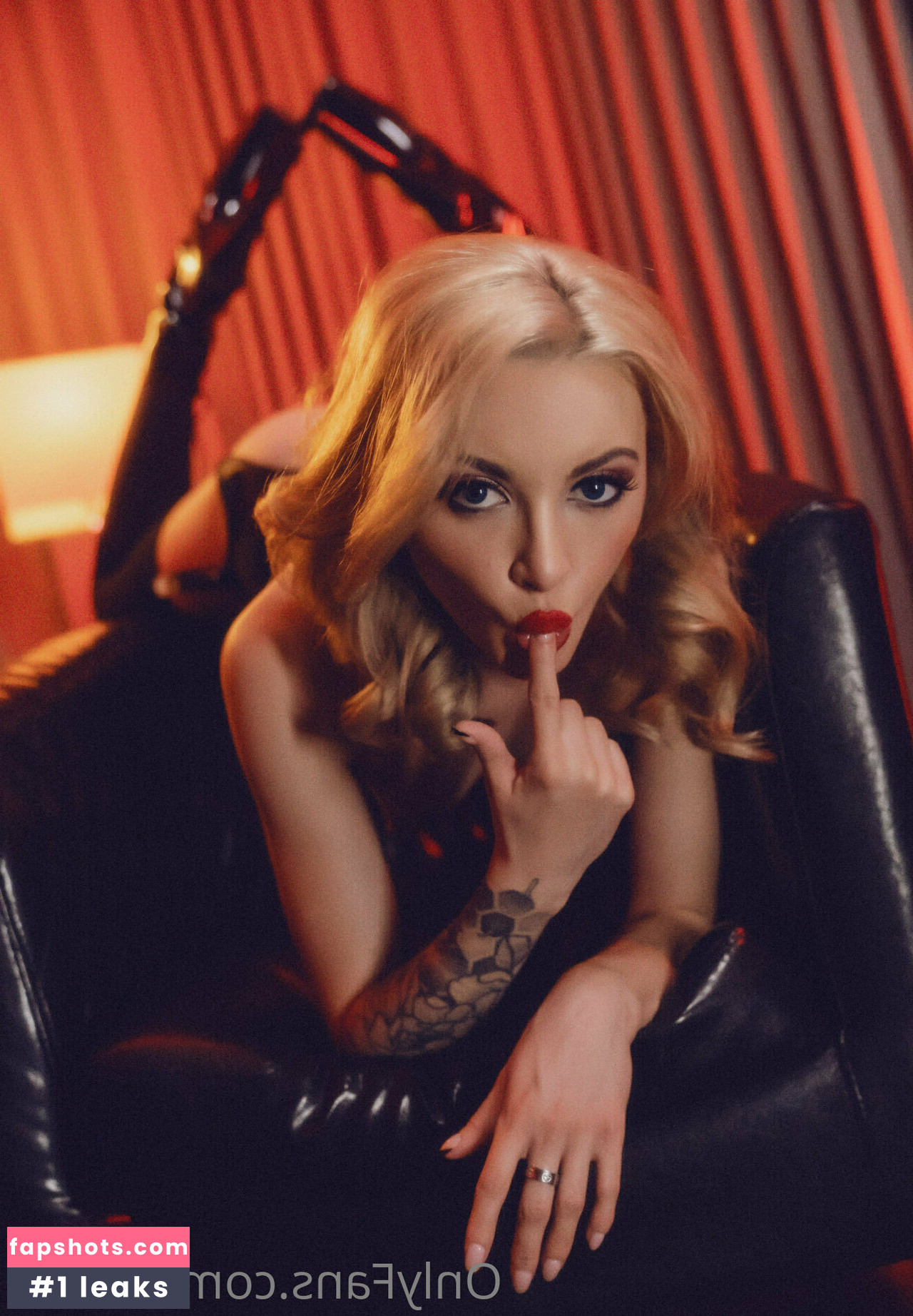 Lola Fae gallery photo #423