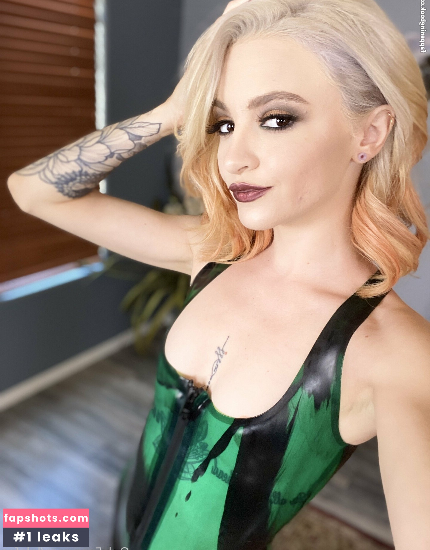 Lola Fae Nude Leaks OnlyFans Photos #582 - LeakJerk