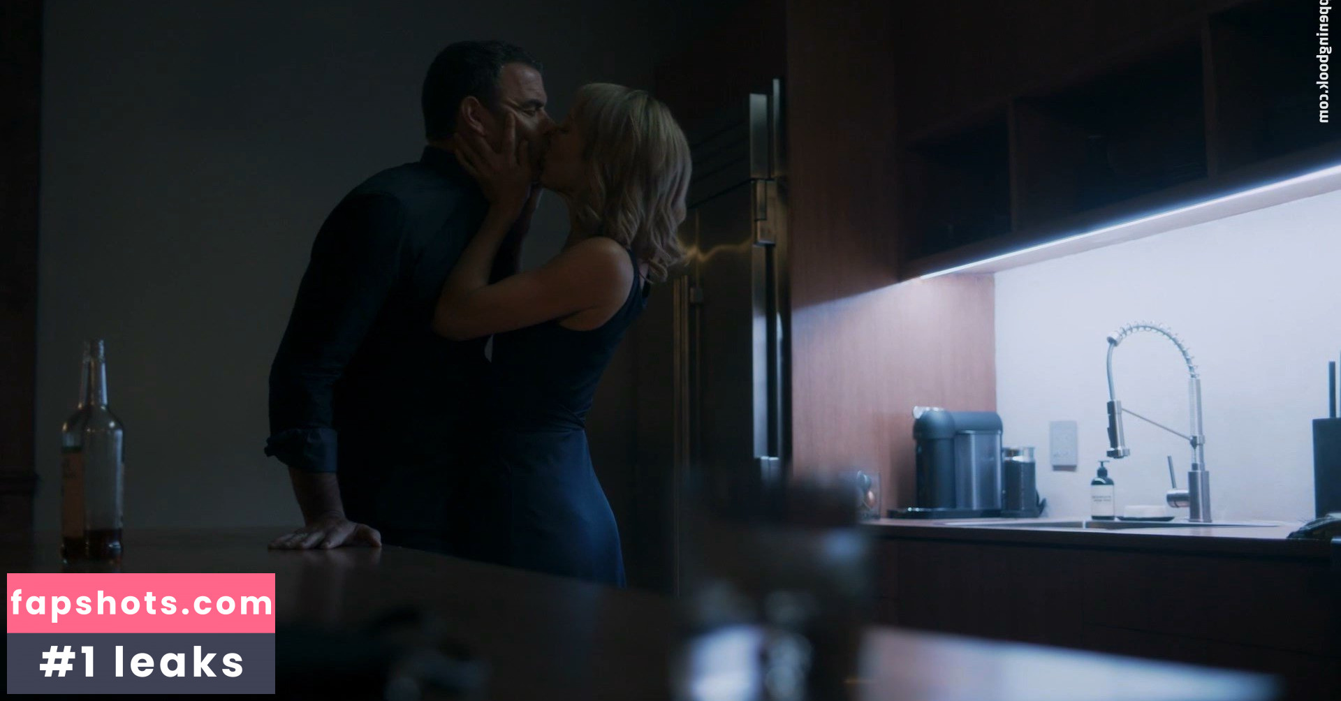 Lola Glaudini gallery photo #41