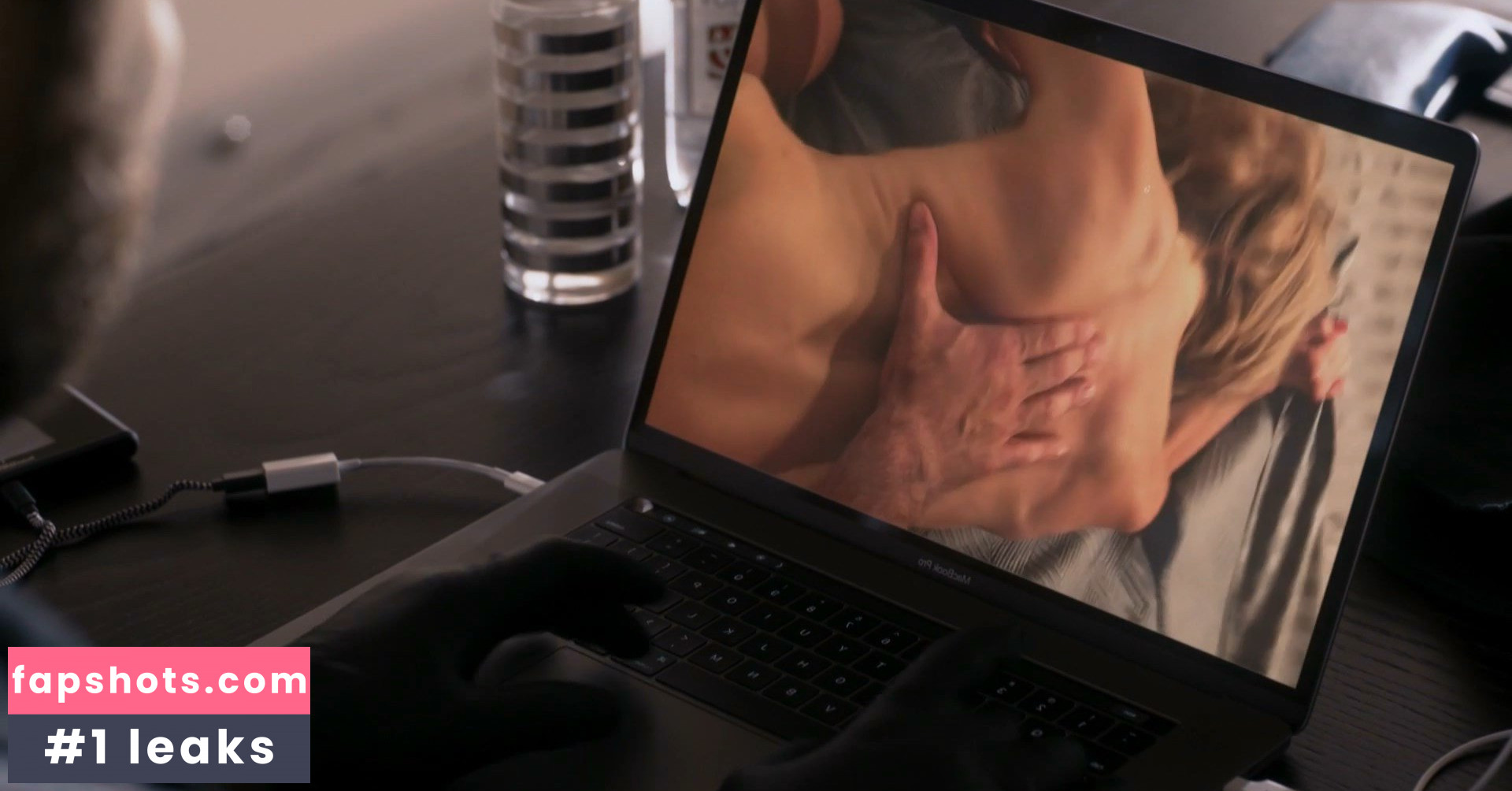 Lola Glaudini gallery photo #49