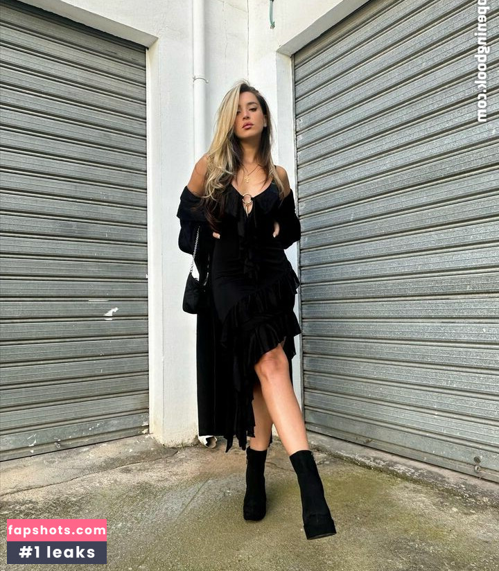 Lola Indigo gallery photo #3