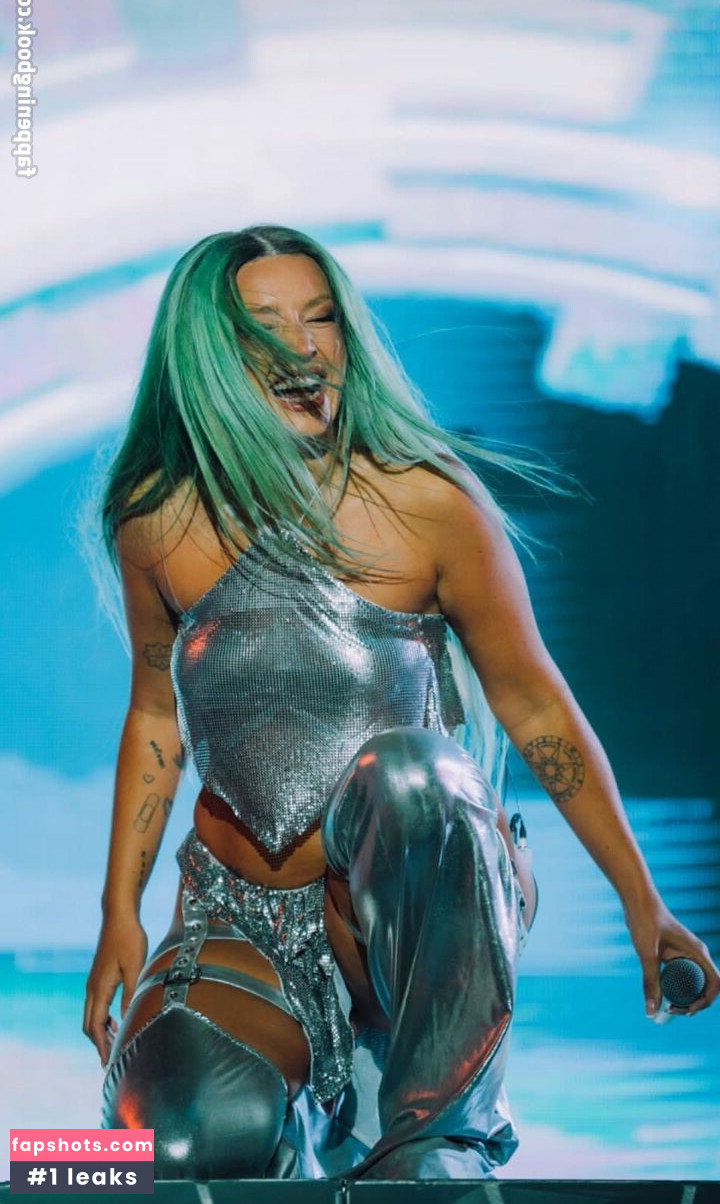 Lola Indigo gallery photo #45