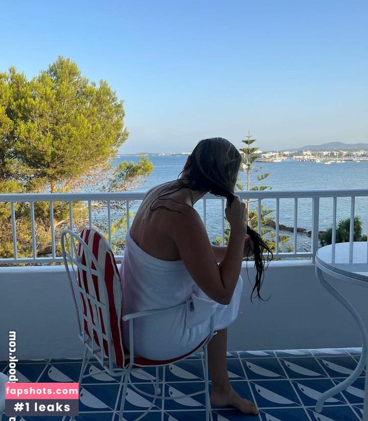 Lola Indigo gallery photo #49