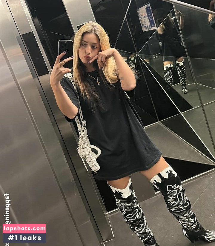 Lola Indigo gallery photo #55