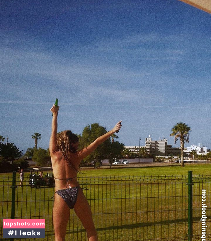 Lola Indigo gallery photo #10