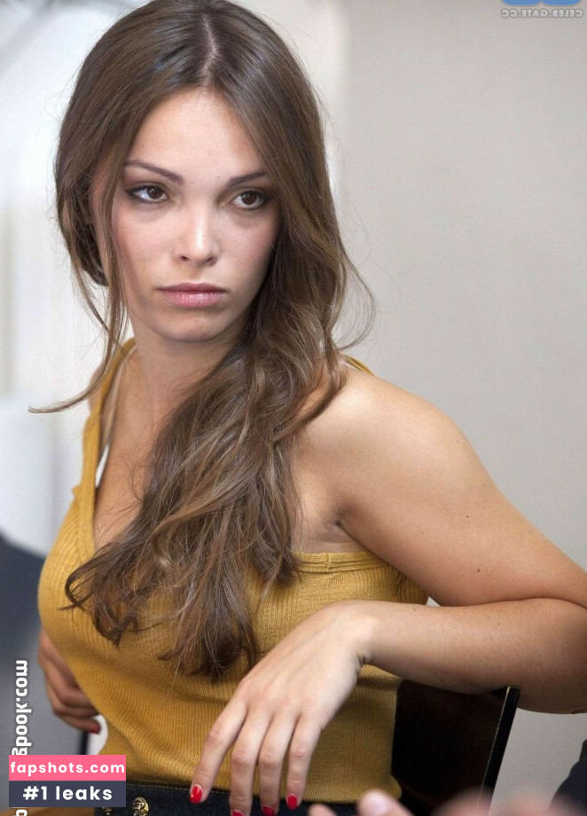 Lola Le Lann gallery photo #9