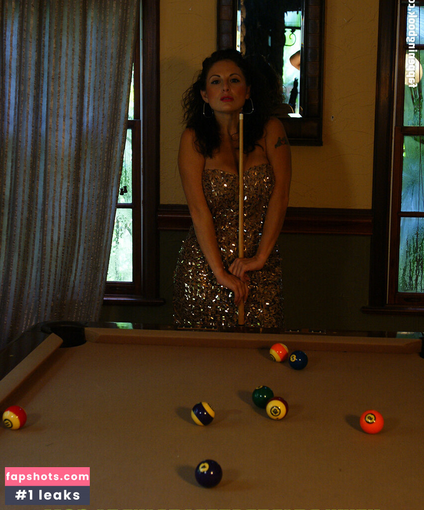 Lola Lynn gallery photo #11