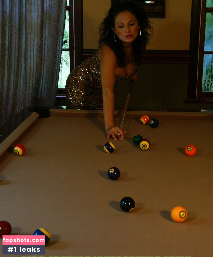 Lola Lynn gallery photo #16