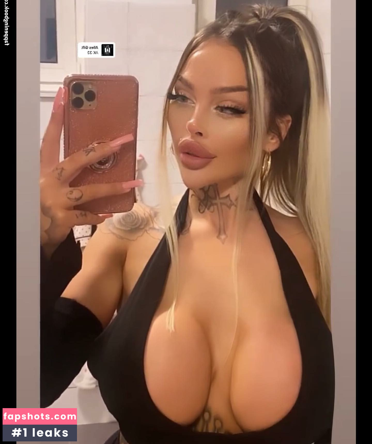 lola_official gallery photo #20