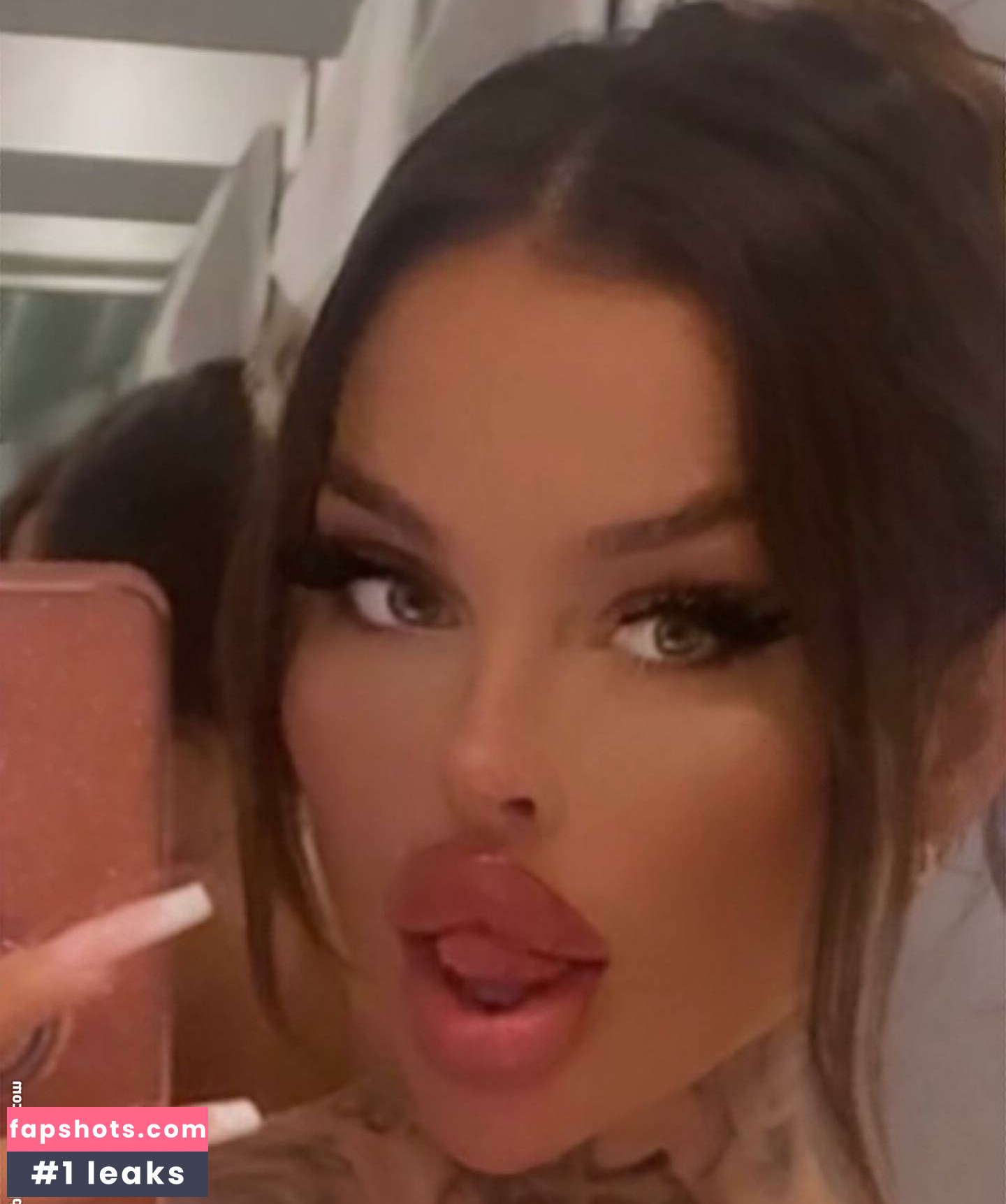 lola_official gallery photo #51