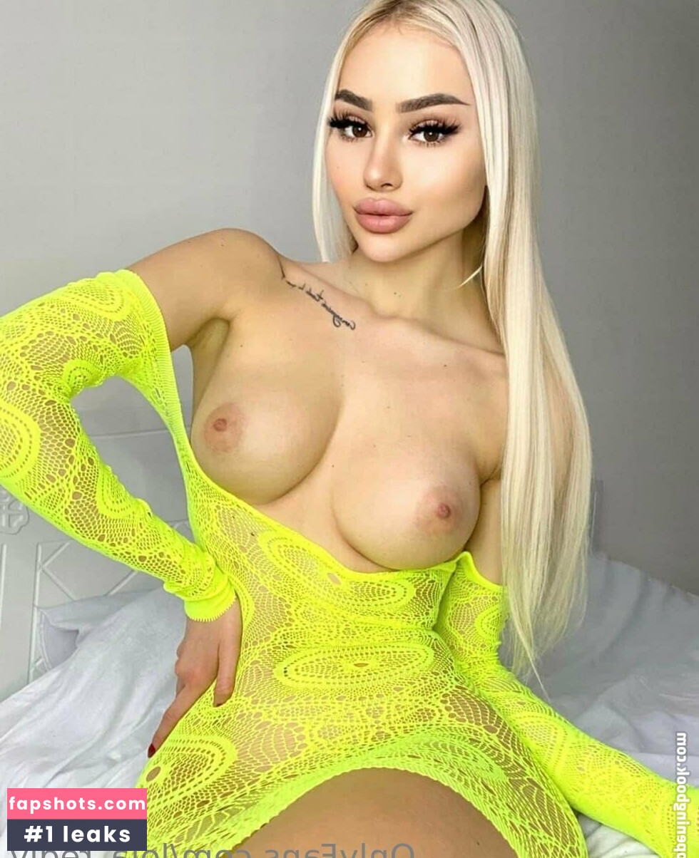 lola_redly gallery photo #111