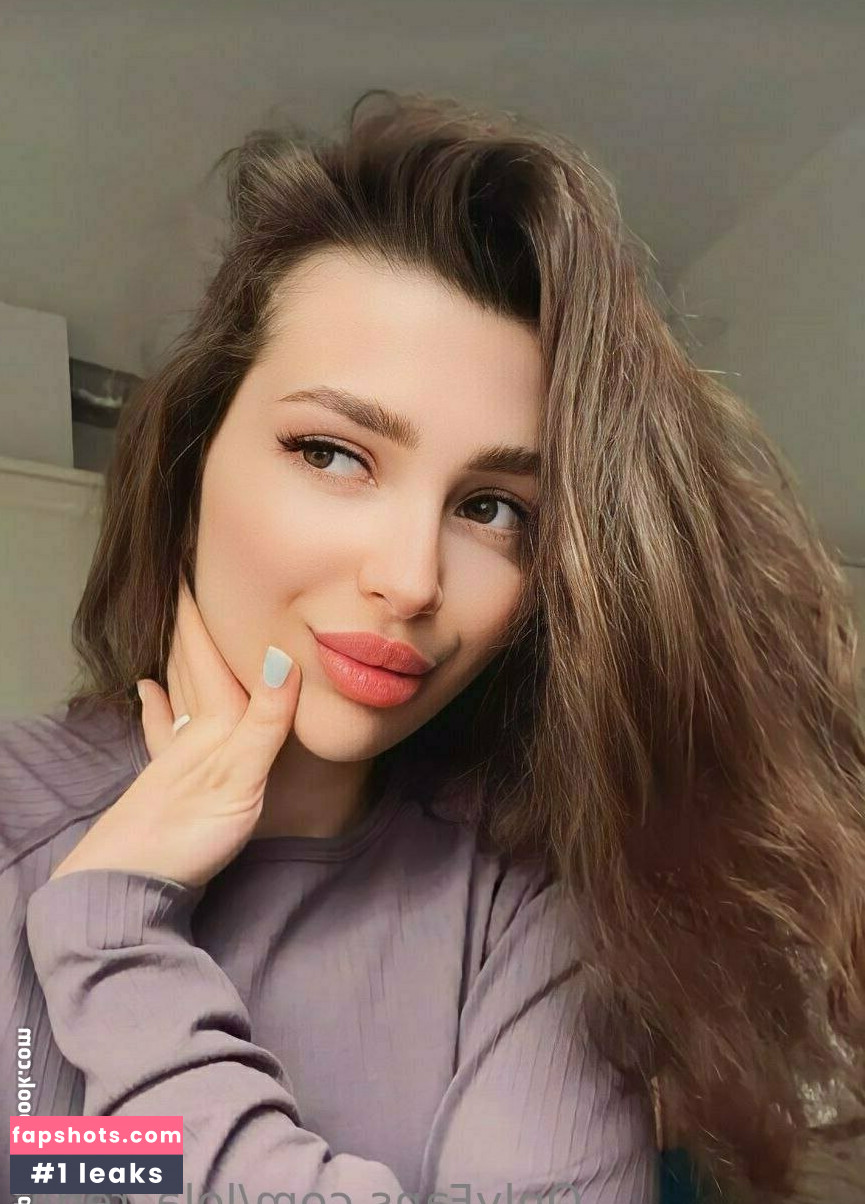 lola_redly gallery photo #60