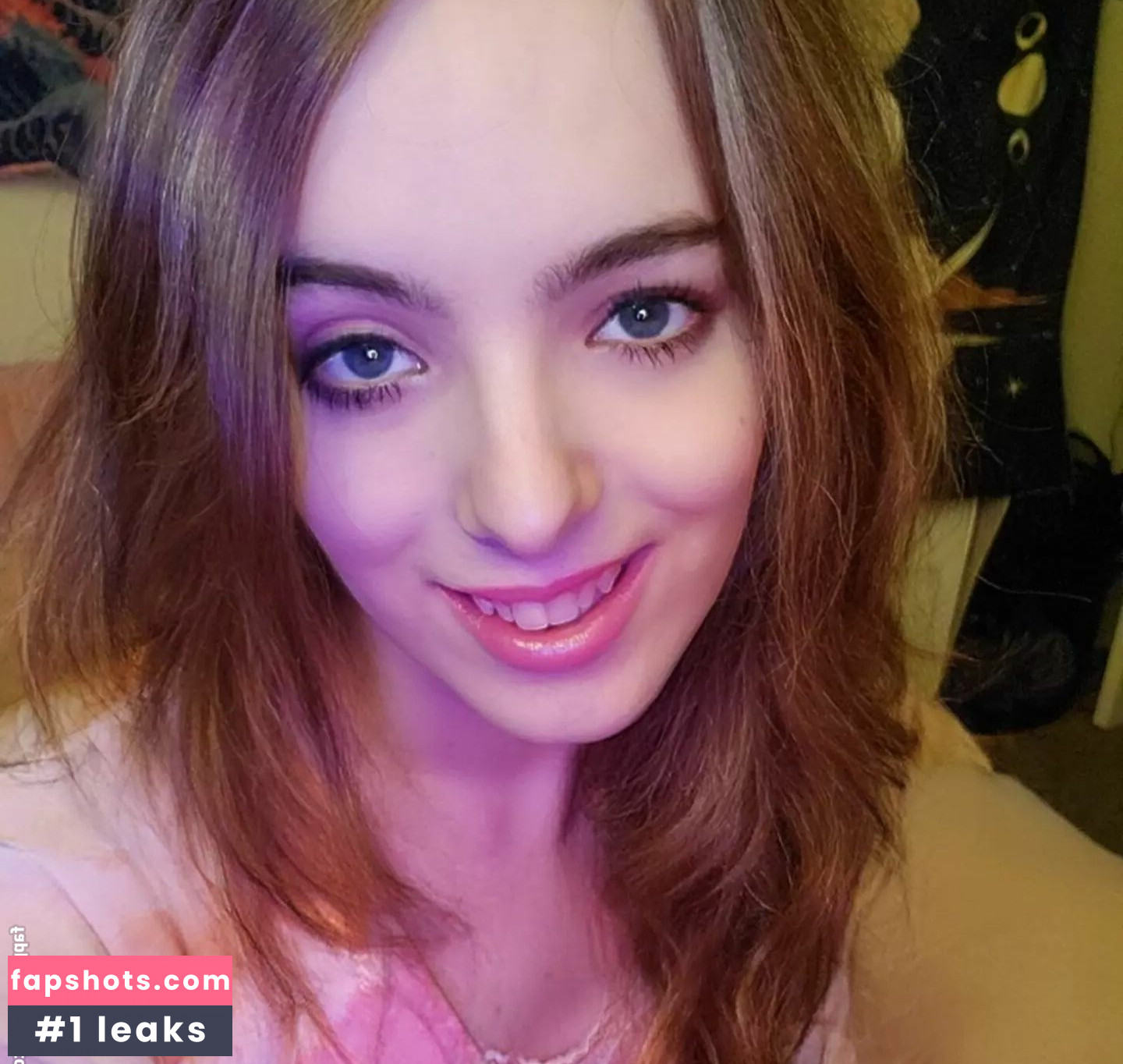 Lola Sparkz gallery photo #5