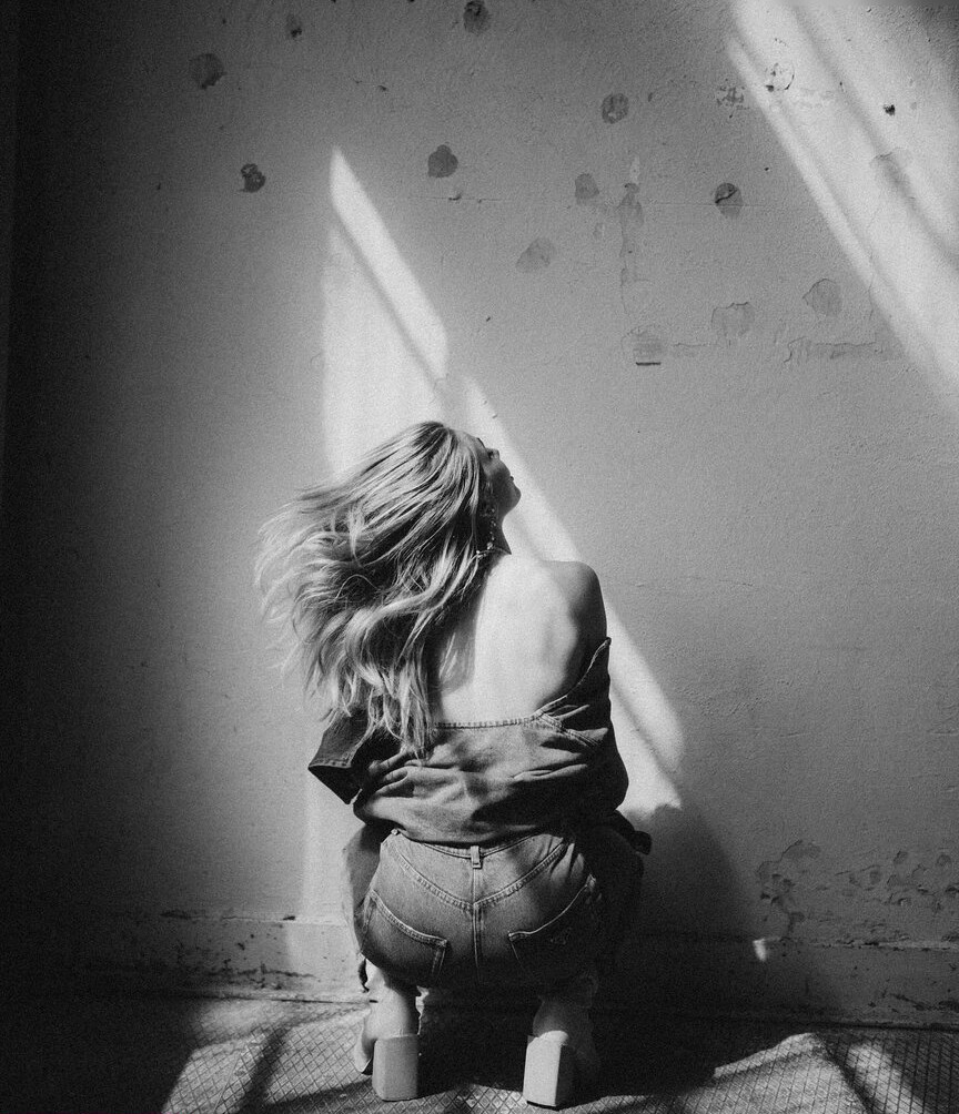 lola-weippert gallery photo #309